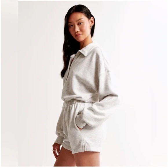 Abercrombie Half Zip Romper - Picture 3 of 3